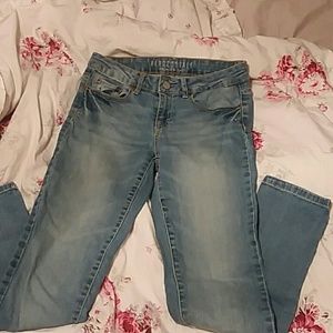 Light wash jeans